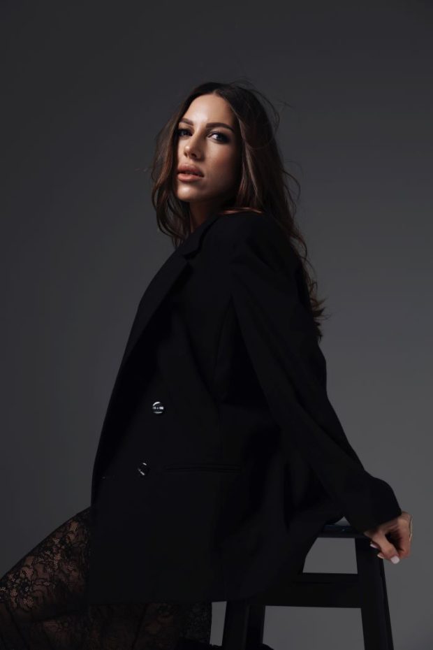 Очі в Очі (4)