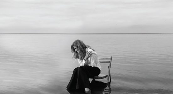 Alena Omargalieva – Боляче