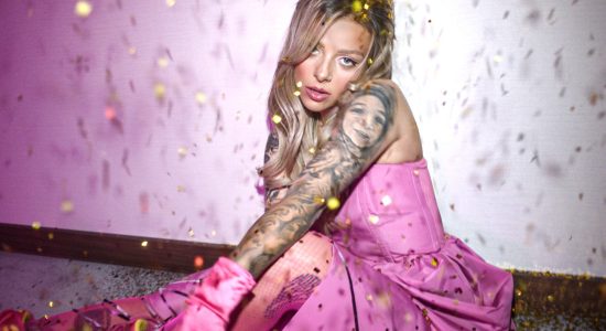 VICTORIA – bloom